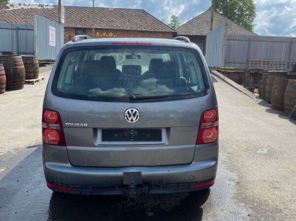 VW Touran 1.6mpi BSE,JJT - Image 7