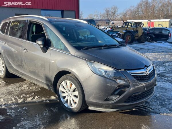 296. OPEL ZAFIRA C 2.0 CDTI (A20DT): NA NAHRADNÍ DÍLY