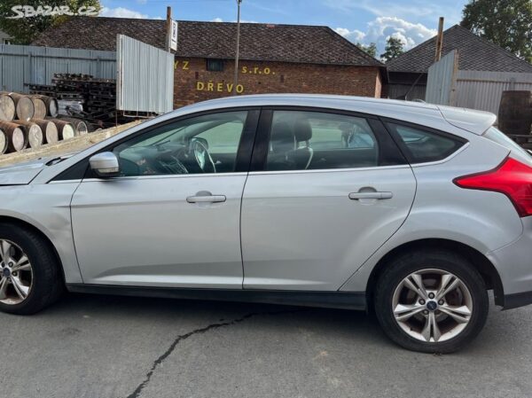 FORD FOCUS III. 2.0 TDCI (UFDB): NA NAHRADNÍ DÍLY - Image 4