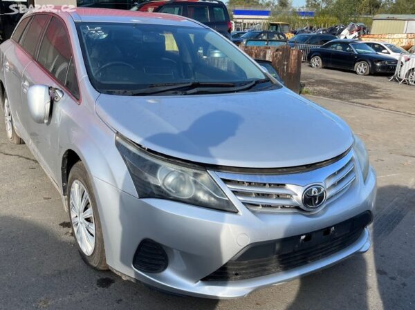 TOYOTA AVENSIS T27 2.0 D4D: NA NAHRADNÍ DÍLY - Image 6