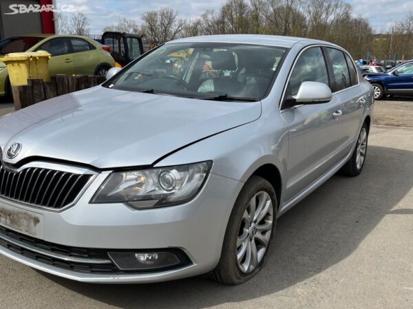 ŠKODA SUPERB 2 2.0 TDI CFFB: NA NAHRADNÍ DÍLY