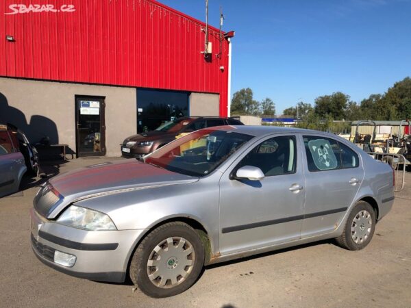 ŠKODA OCTAVIA II. 1.6 FSI, BLF, 5Q