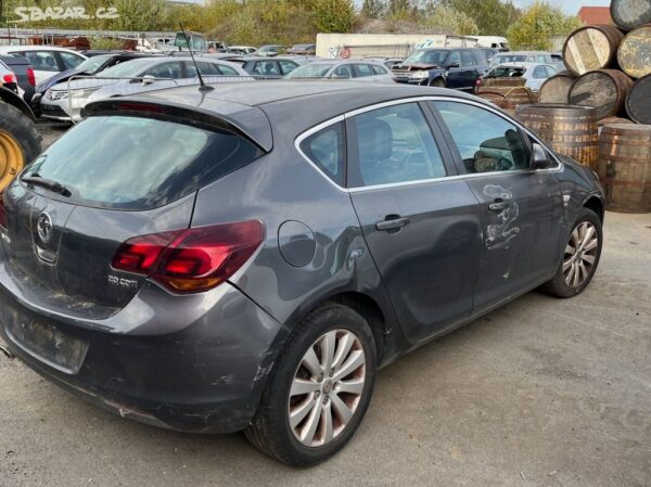 OPEL ASTRA J 2.0 CDTI (A20DTH) - Image 9